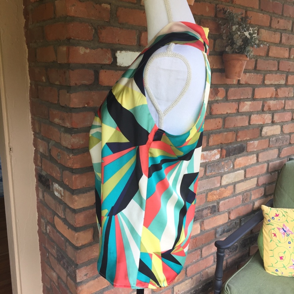 Modern Geometric Halter - Picture 2 of 8